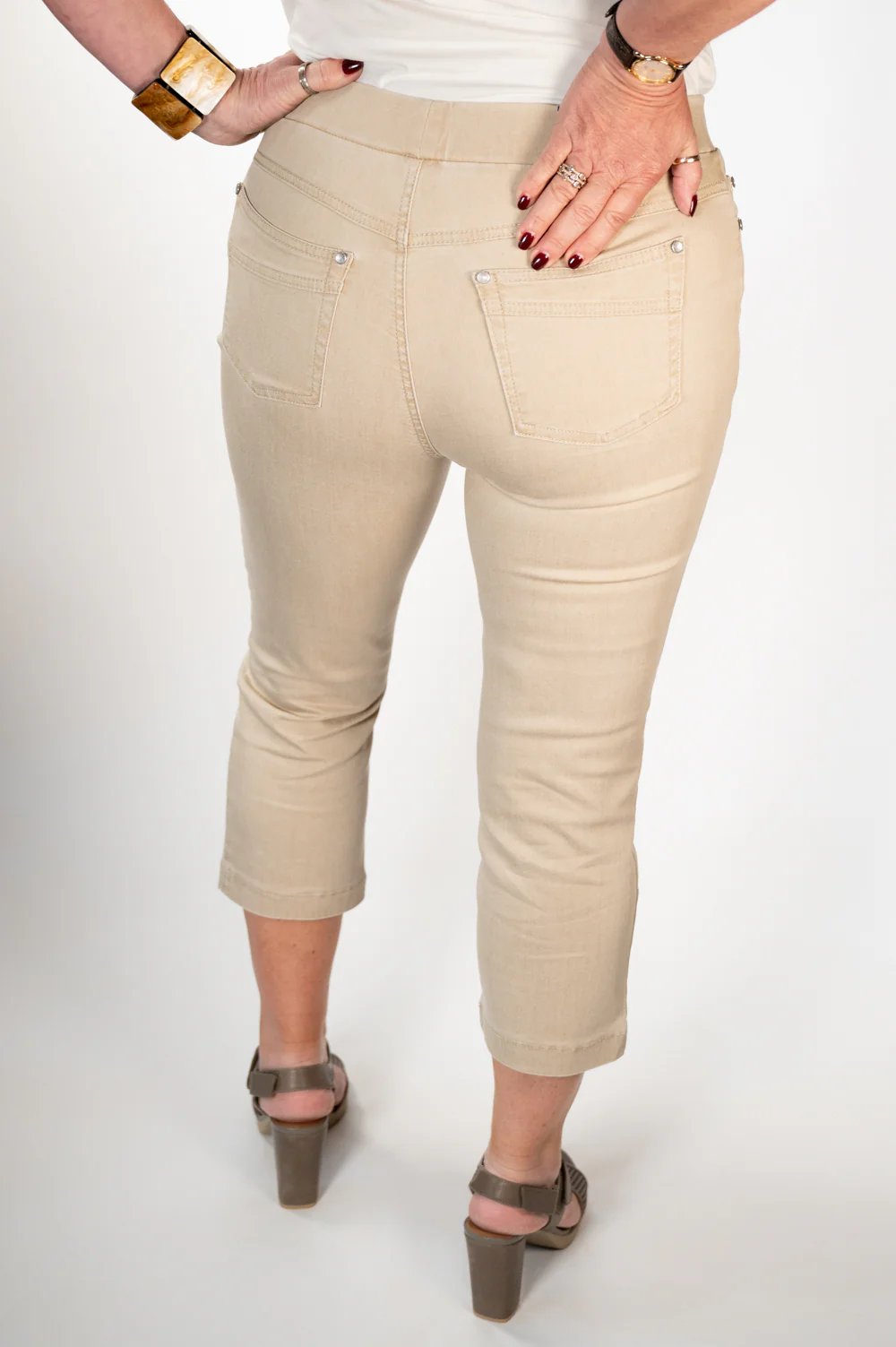 Anna Montana Jump In Capri Jeans (1016) - Beige - Image 4
