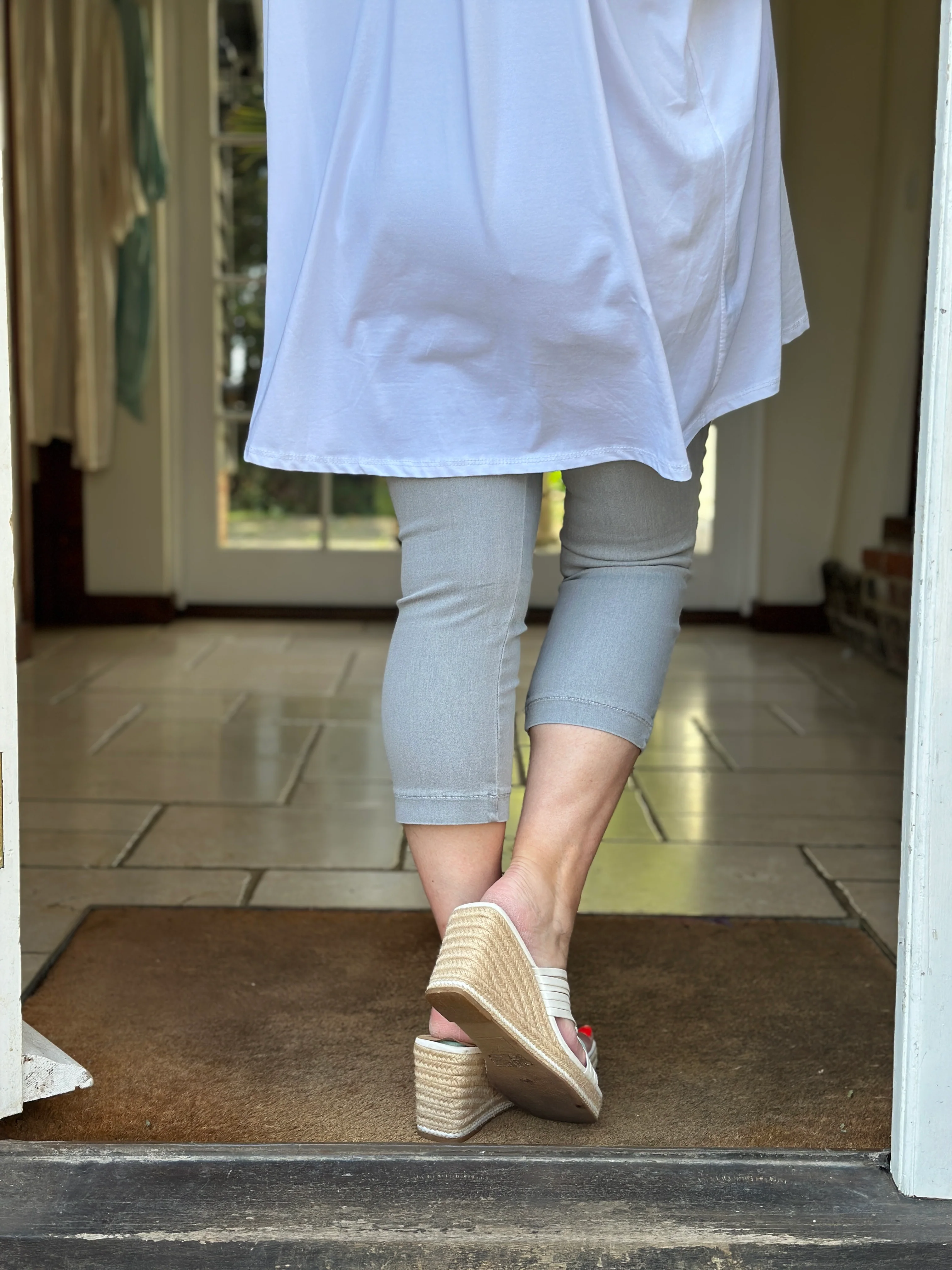 Anna Montana Jump In Capri Jeans (1016) - Silver - Image 3