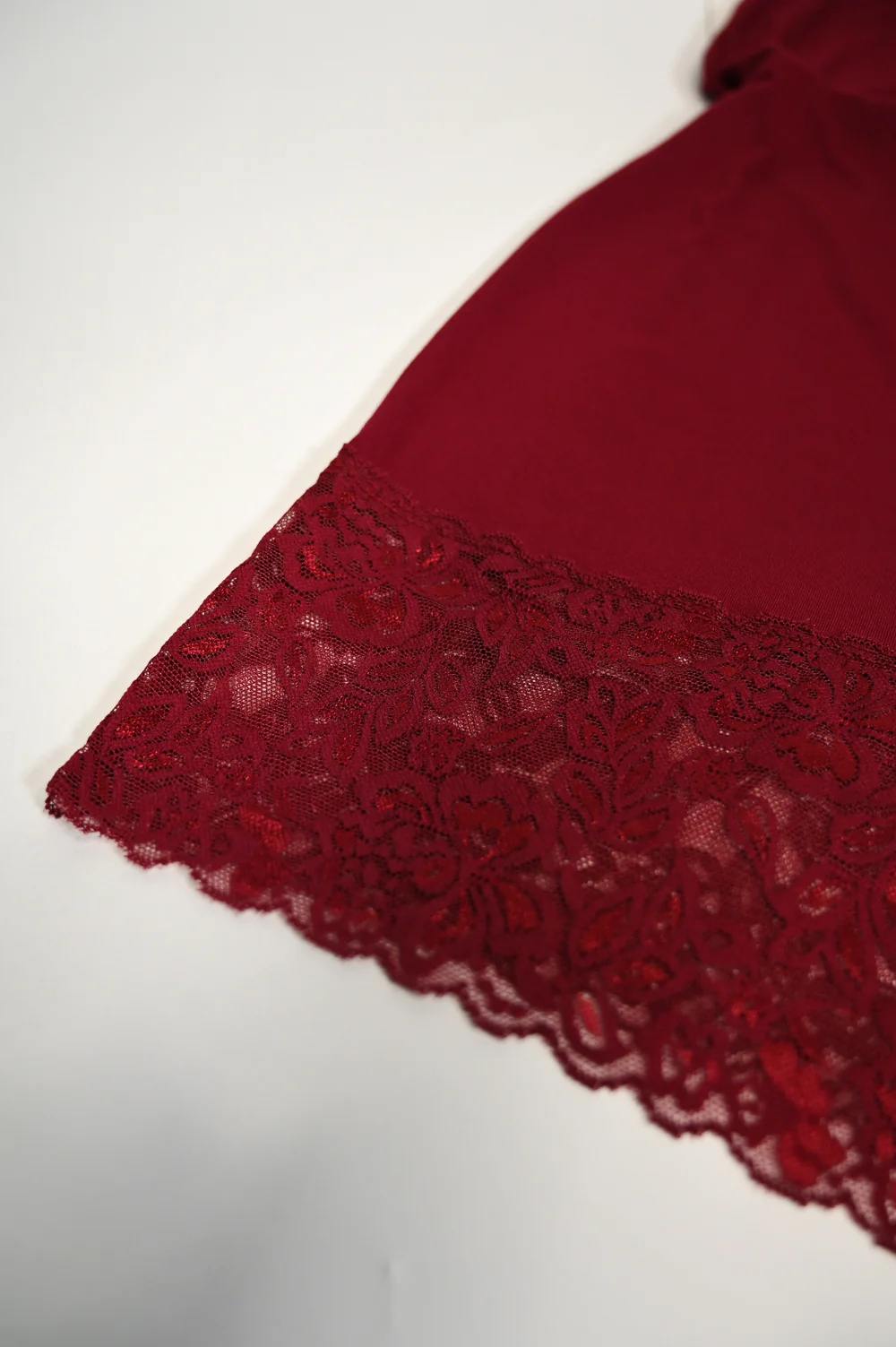 Extra Large Lace Hem Vest Top - Image 20