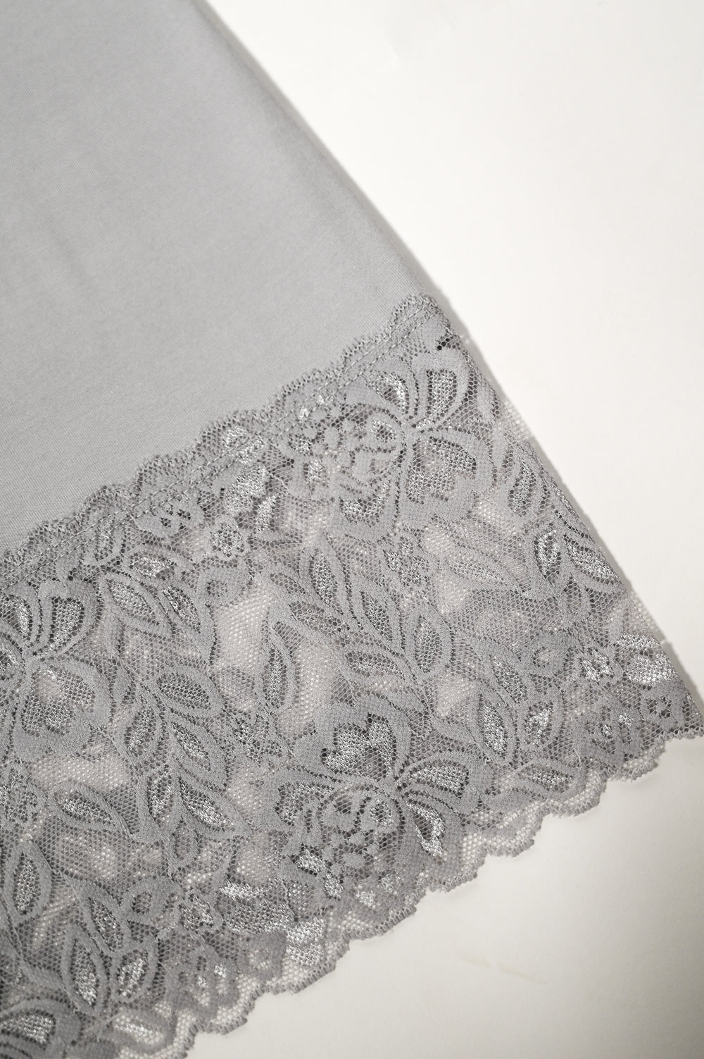 Medium Lace Hem Vest Top - Image 15
