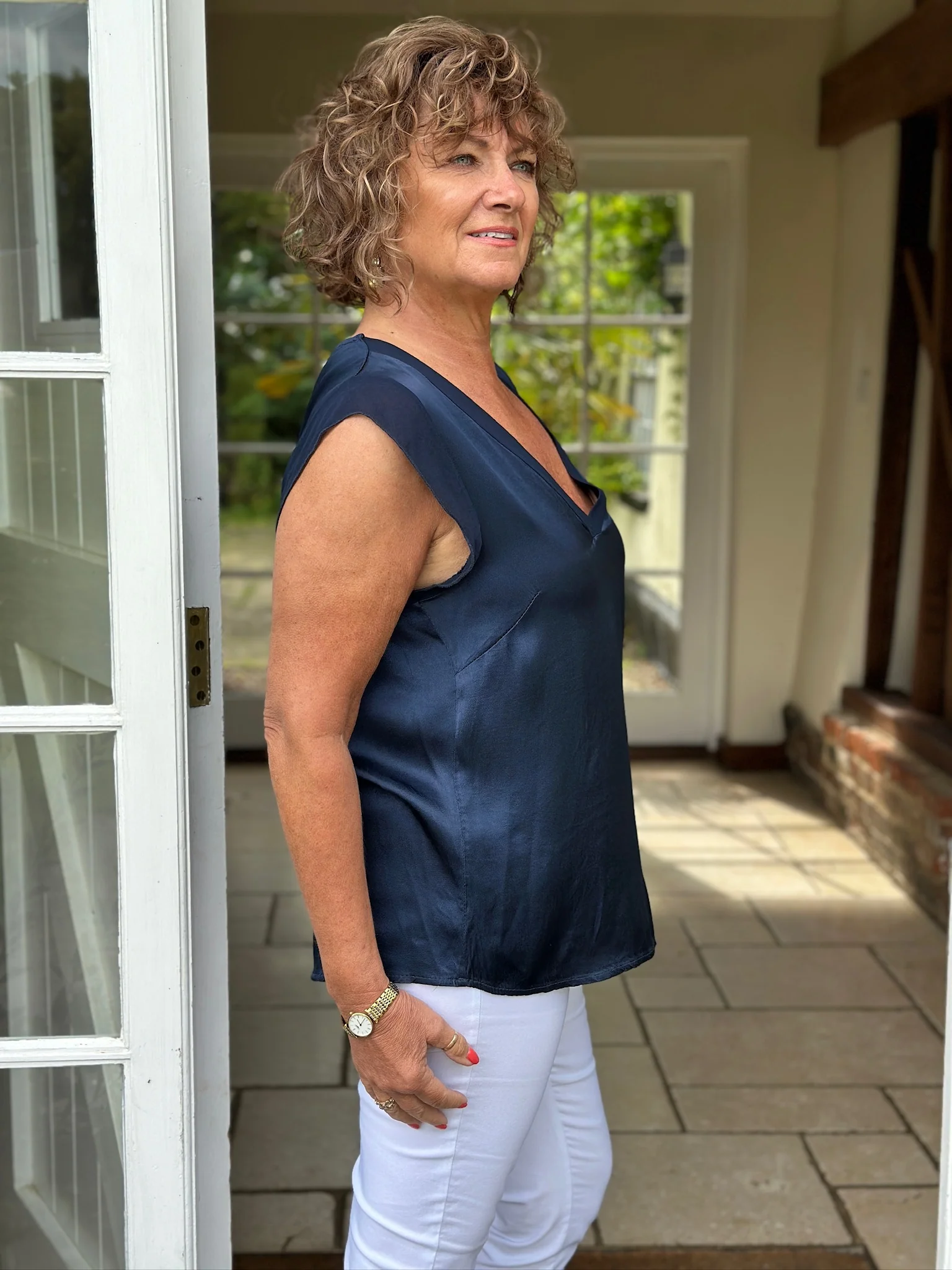 Sleeveless V-Neck Frill Hem Blouse | Navy - Image 3
